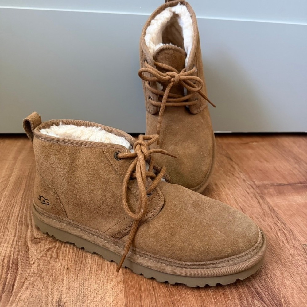 UGG Neumel Chukka Boots‎ Womens 8 Chestnut Brown Suede Lace Up 1094269
